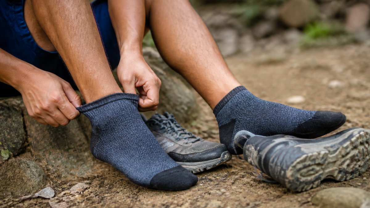 Are Compression Socks Good for Moisture Management?