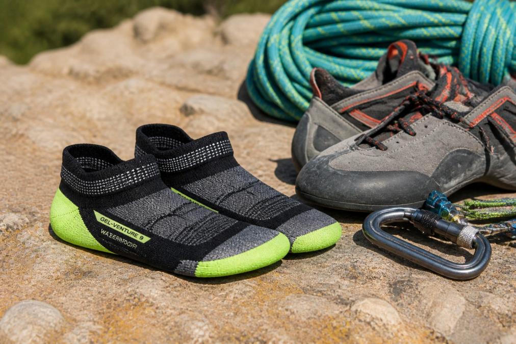 Best Moisture-Wicking Socks for Climbing